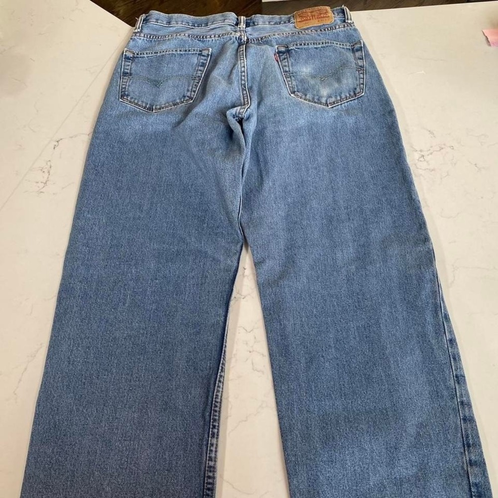Levi's 550 Relaxed Fit Jeans Men's 36x32 Medium Wash Classic denim - Picture 4 of 8